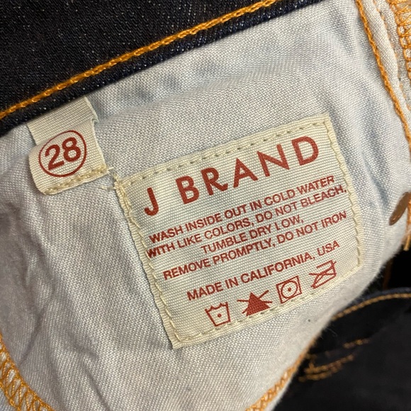 J Brand 914 Ink Jeans- never worn- size 28 - Picture 7 of 7